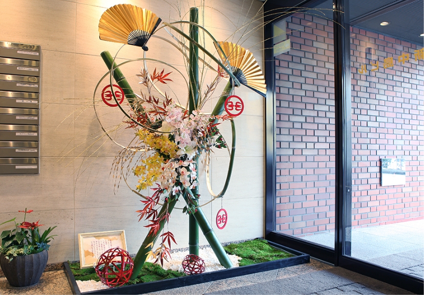 正月用の門松、高さ120cm×横30cmくらい。が2個のセット 正月用の門松、高さ120cm×横30cmくらい。が2個のセット